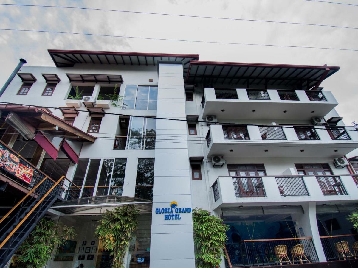 Gloria Grand Hotel Unawatuna Exterior photo