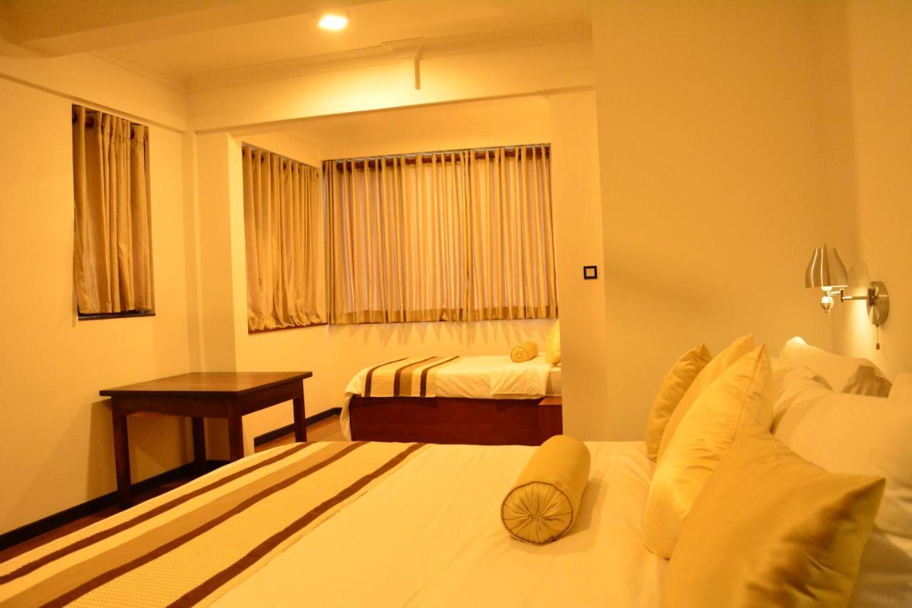 Gloria Grand Hotel Unawatuna Exterior photo